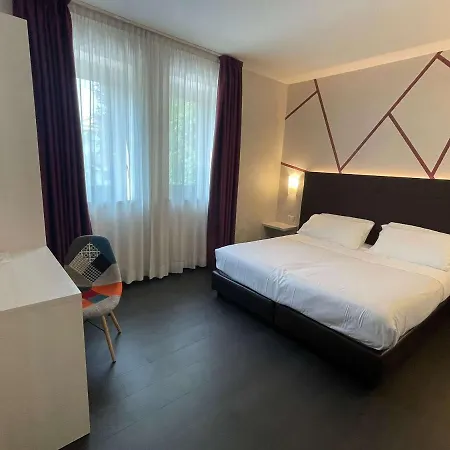 Western Park Continental 4*