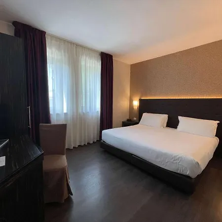 Western Park Continental Сан-Дона-ди-Пьяве