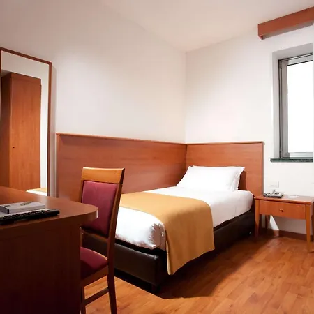 Western Park Continental Hotel 4*