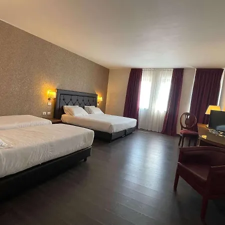 Szálloda Western Park Continental 4*